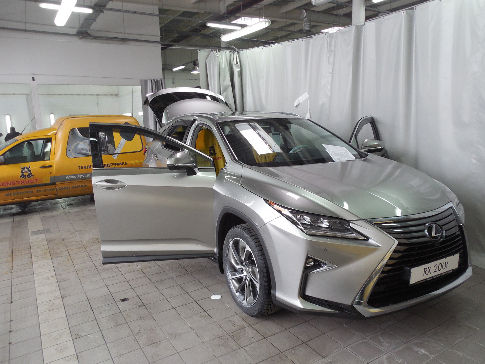 Встановлені протиугінні системи на автомобілі LEXUS - фото 4